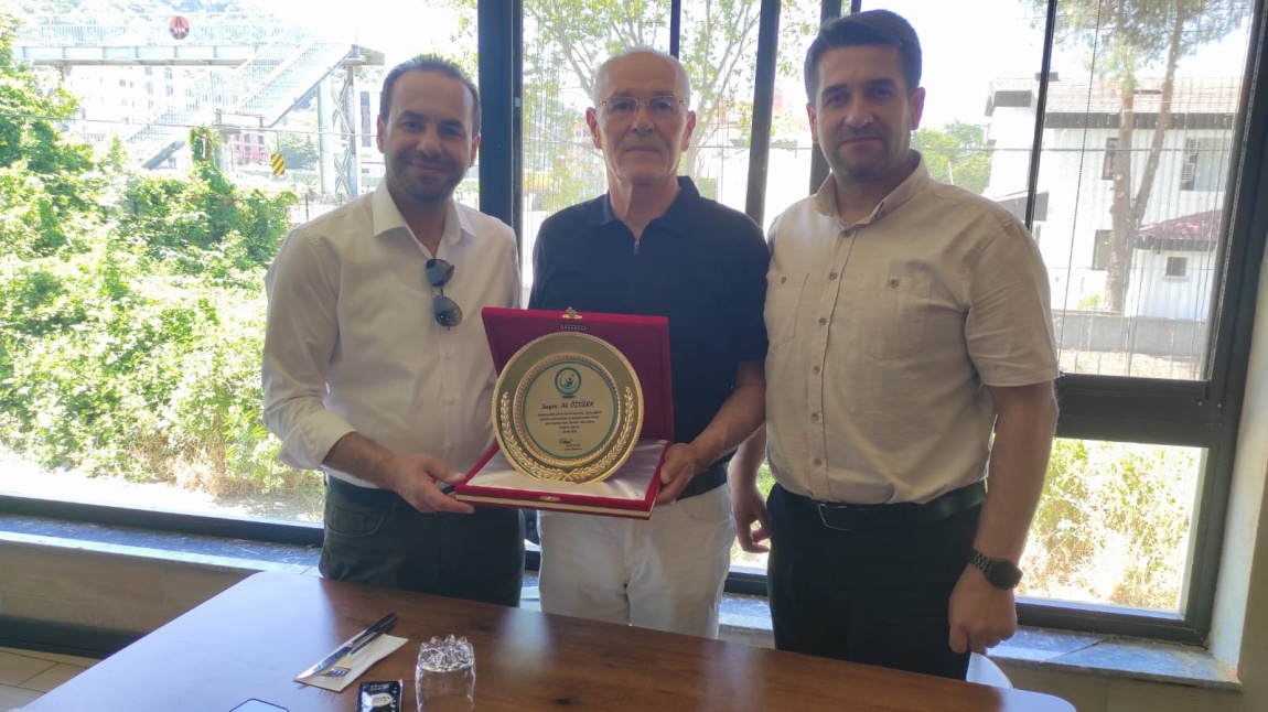 ALİ ÖZTÜRK HOCAMIZA VEDA PROĞRAMI